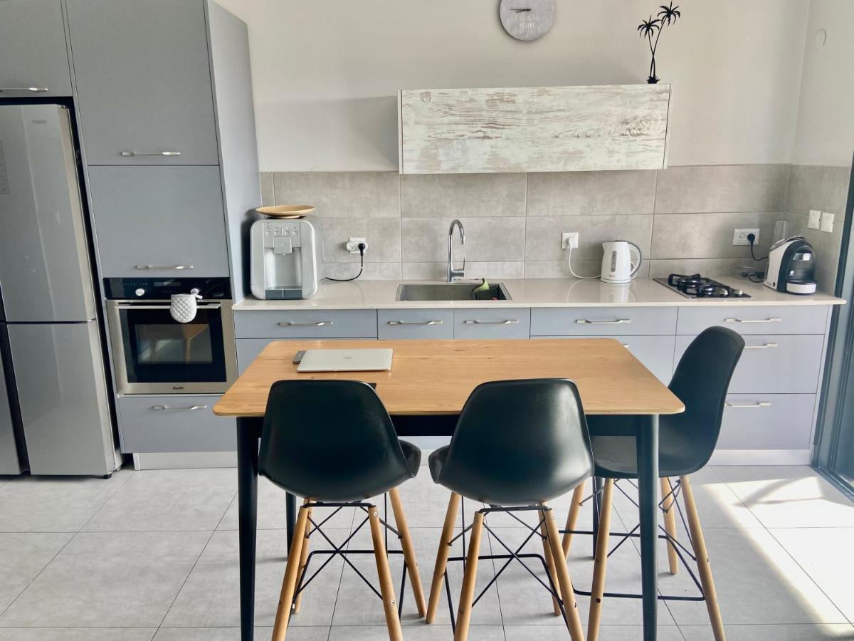 Beauty Apartment 3 Rooms Wi-Fi Netanya Eksteriør bilde